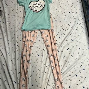 Sleeping set